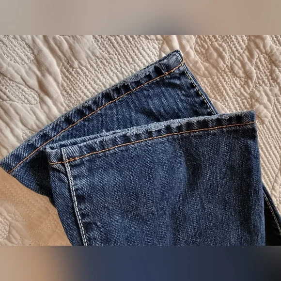 Calvin Klein blue jeans low rise, straight leg, size 8, unique back pockets - Picture 9 of 16